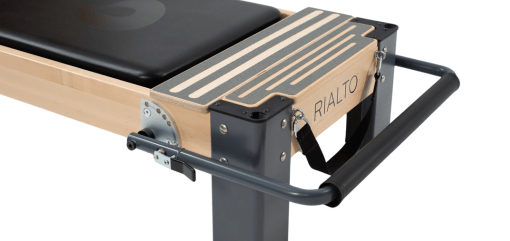 Rialto Reformer stovėjimo platforma su padidintu paviršiaus plotu.