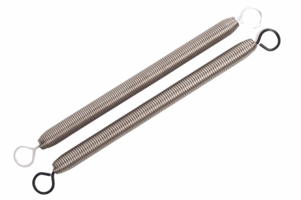 Balanced Body Chair Signature spyruoklės – baltos ir juodos spalvos.