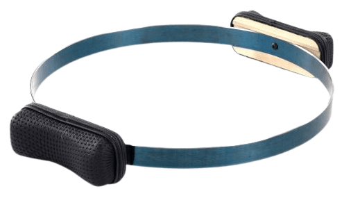 Balanced Body Spring Circle su paminkštintomis medinėmis rankenomis, skirtas Pilates treniruotėms.