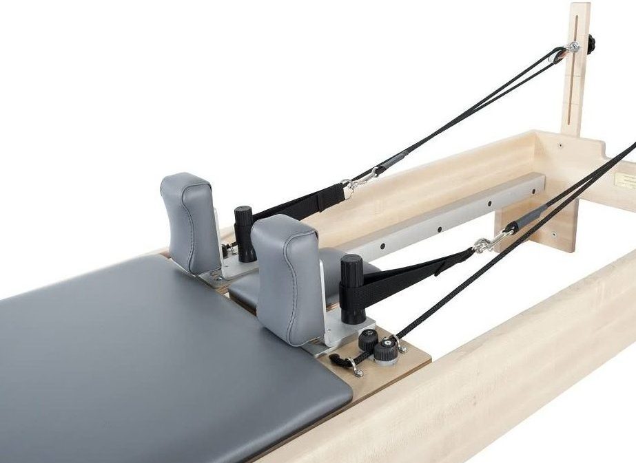 Каретка реформера для пилатеса с плечевыми упорами TwistLock.